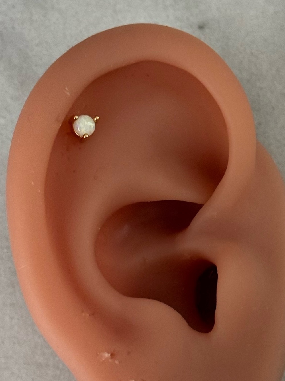 Gold Opal Round Small Cartilage Earring 

Brand New

Gold Plated Sterling Silver